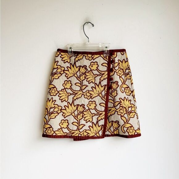 TOPSHOP | Gold Floral Tapestry Mini Skirt | 2 - Picture 1 of 6